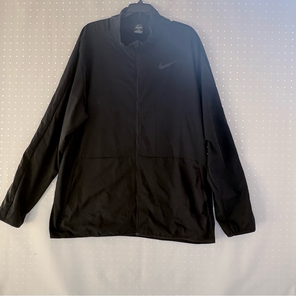 Nike Men's Black Windbreaker Jacket.      Size XXL. INV25/119